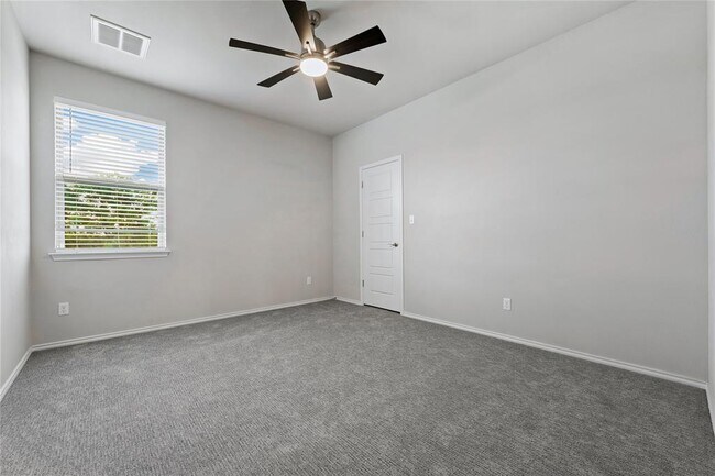 Building Photo - 16920 John Michael Dr