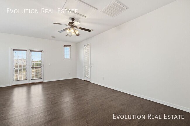 Building Photo - 3287 S Cottonwood Dr