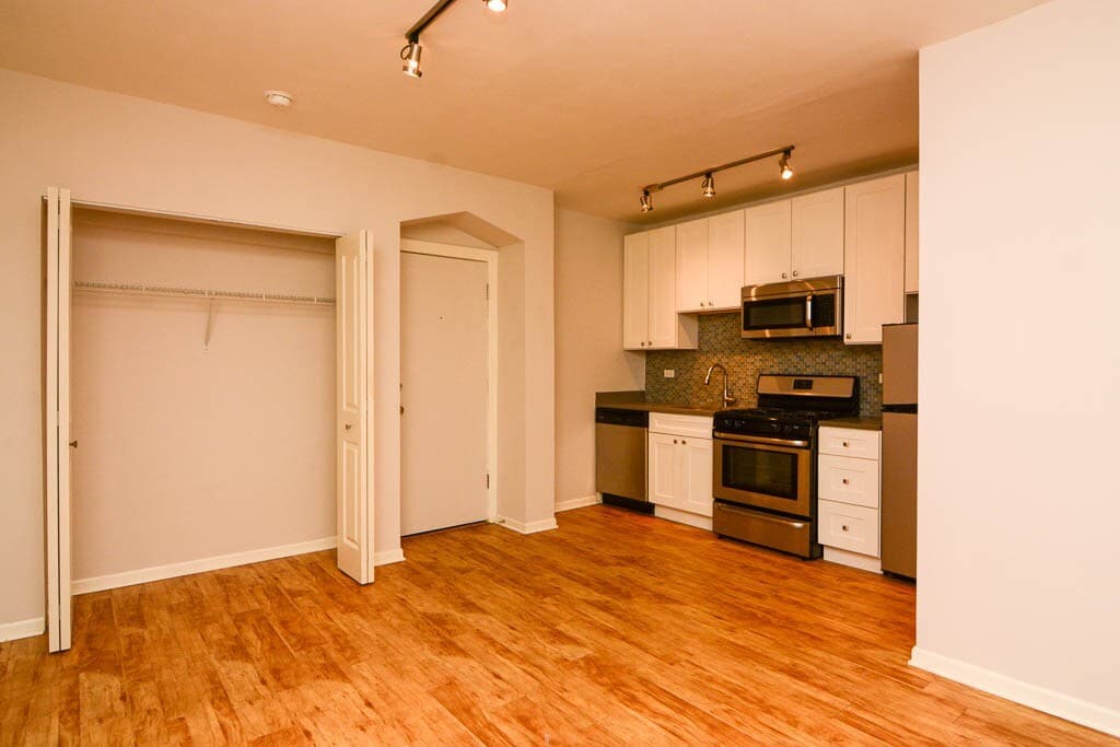 Building Photo - 2839 W Palmer St