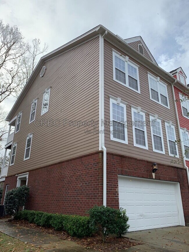 Building Photo - 9161 Parlor Dr