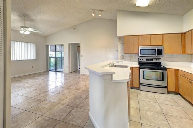 Building Photo - 2445 SW 18th Ter