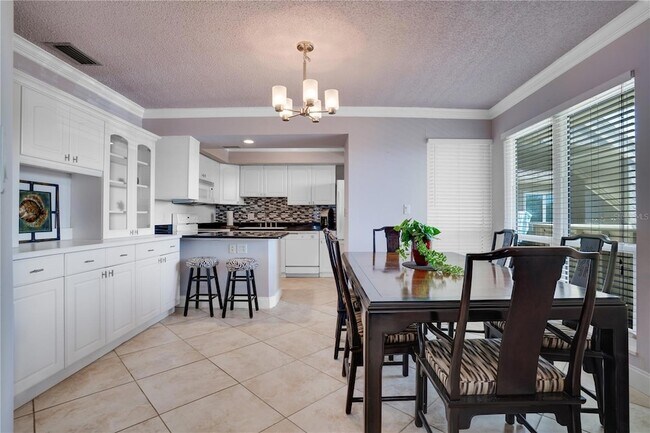 Building Photo - 654 Windrush Bay Dr