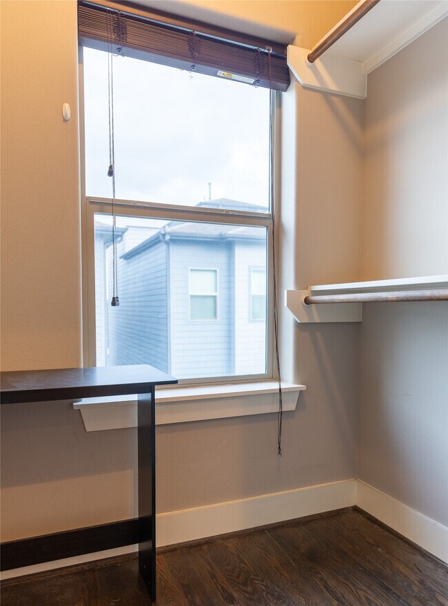 Building Photo - 2903 Blodgett St