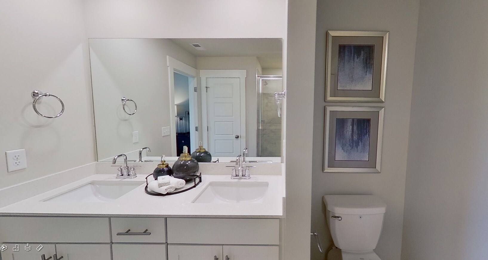 Master Bath - 2606 Comanche Ct