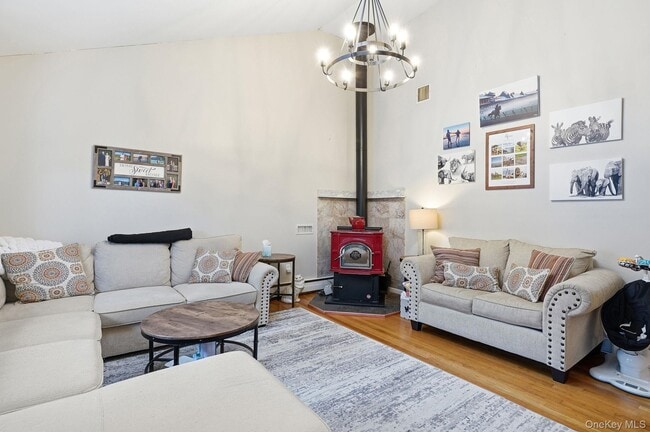 Building Photo - 946 NY-311