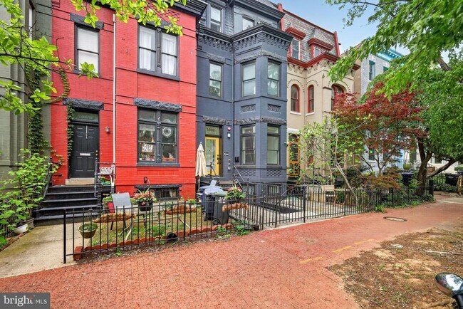 Building Photo - 1808 S St NW