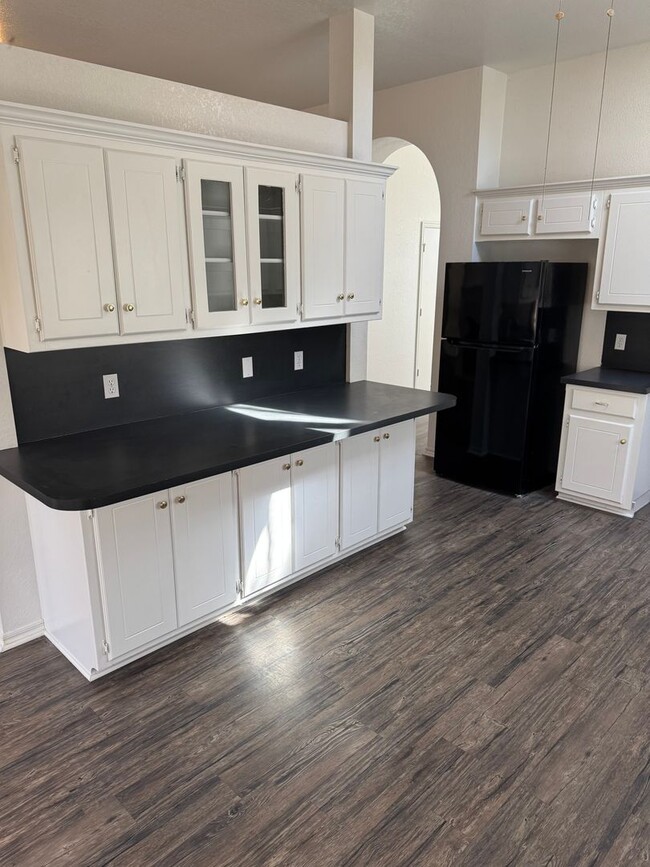 Building Photo - Very nice 3 bed + office, in Berkley Addition in west Norman!