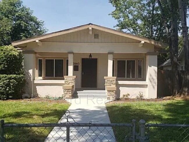 Primary Photo - 3993 3rd St