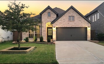 Building Photo - 23923 Sage Row Ln