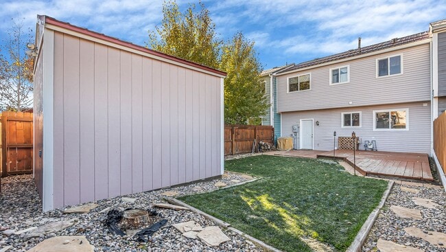 Building Photo - 3 Bedroom Home