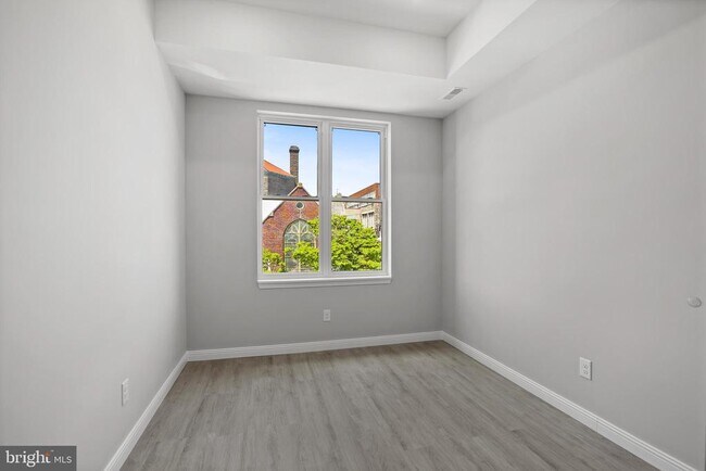 Building Photo - 403 N Simpson St