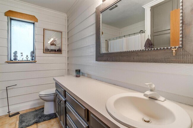 Building Photo - 8328 Tucson Trl