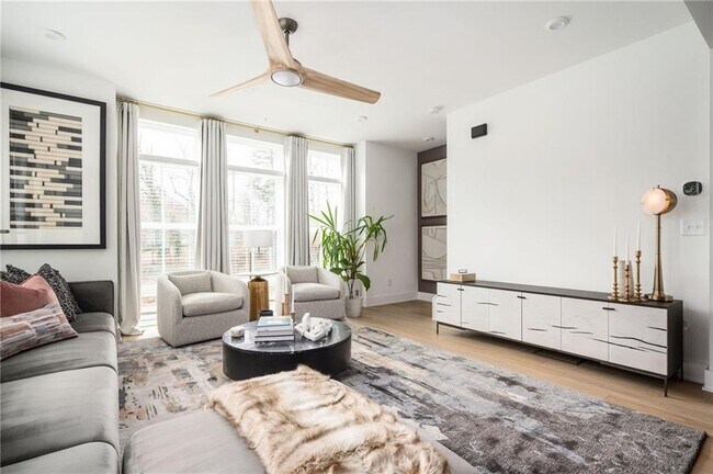 Building Photo - 1762 Beckham Pl NE