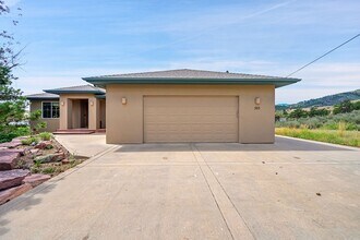 Building Photo - 4 bedroom, 3 bath with separate ADU