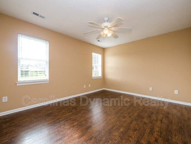 Building Photo - 905 Milkfarm Ct