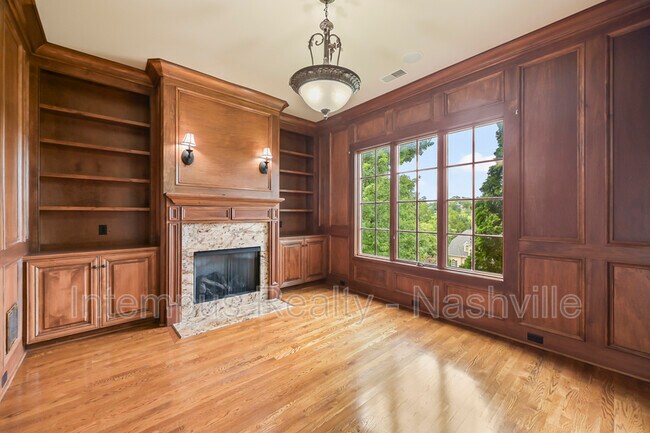 Building Photo - 7 Crooked Stick Ln