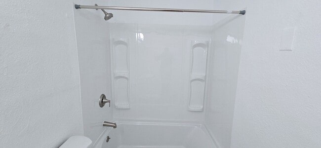 Building Photo - 2601 E Monte Cristo Ave