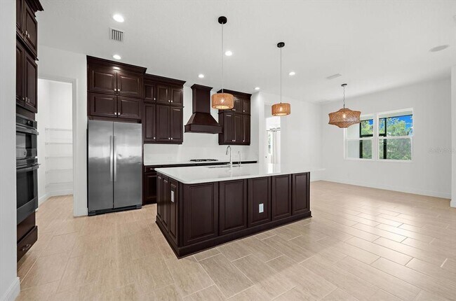 Building Photo - 13744 Old Creek Ct