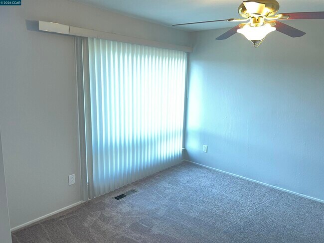 Building Photo - 1091 Alamo Ct