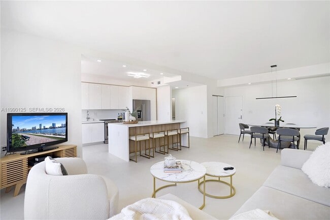 Building Photo - 19101 Mystic Pointe Dr