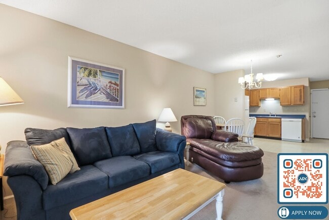 Building Photo - Fully Furnished 2BR Condo in Hilton Head’s North End – $400 Off First Month’s Rent!