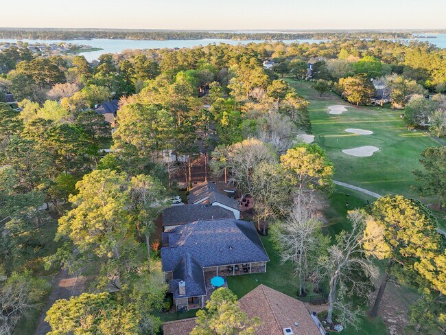 Building Photo - 199 Springs Edge Dr