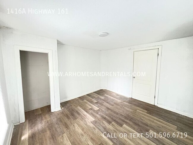 Building Photo - 1416 AR-161