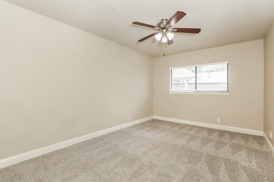 Building Photo - 3506 McCormick St