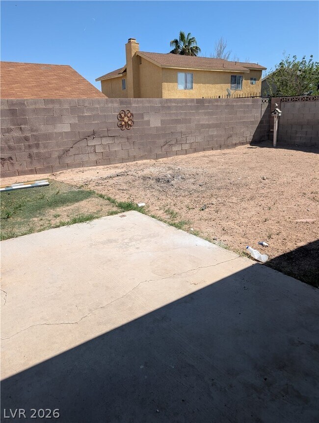 Building Photo - 4424 Honeycomb Dr