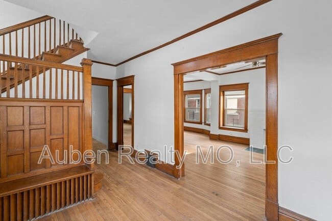 Building Photo - 3825 Walnut St