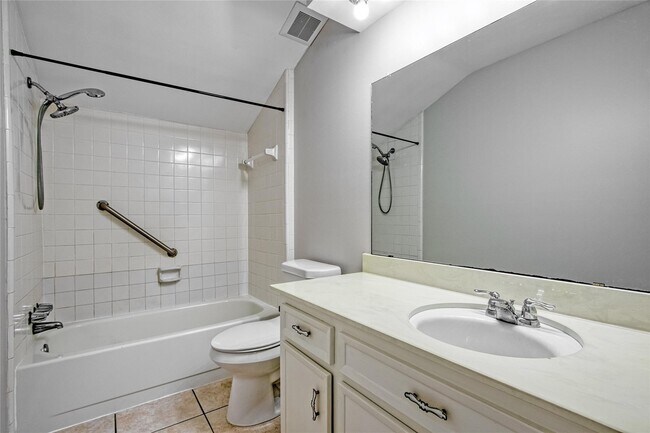 Building Photo - 17163 Beaver Springs Dr