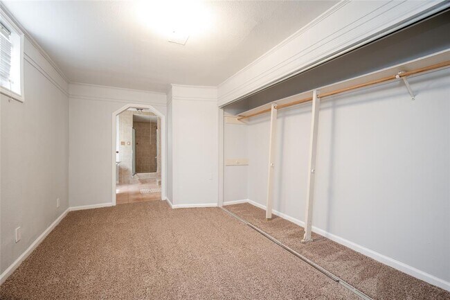 Building Photo - 15319 Paseo Del Rey Dr