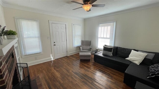 Building Photo - 3503 7th Ave W