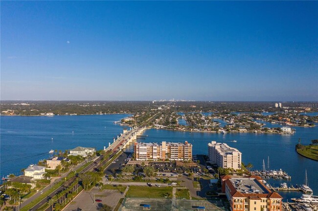 Building Photo - 500 Treasure Island Causeway