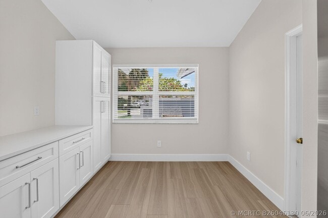 Building Photo - 1378 NW 13th Ct