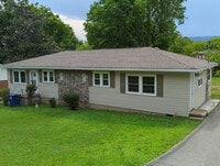 Building Photo - 3415 Hartford Dr