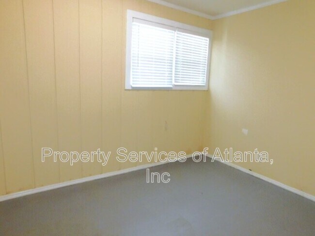 Building Photo - 230 Shiloh Hills Dr NW