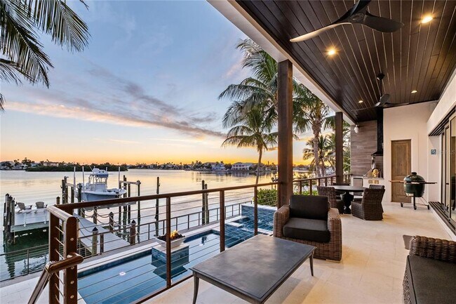 Building Photo - 459 20th Ave