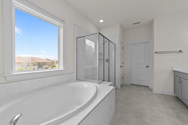Building Photo - 824 Summit Crest Ct