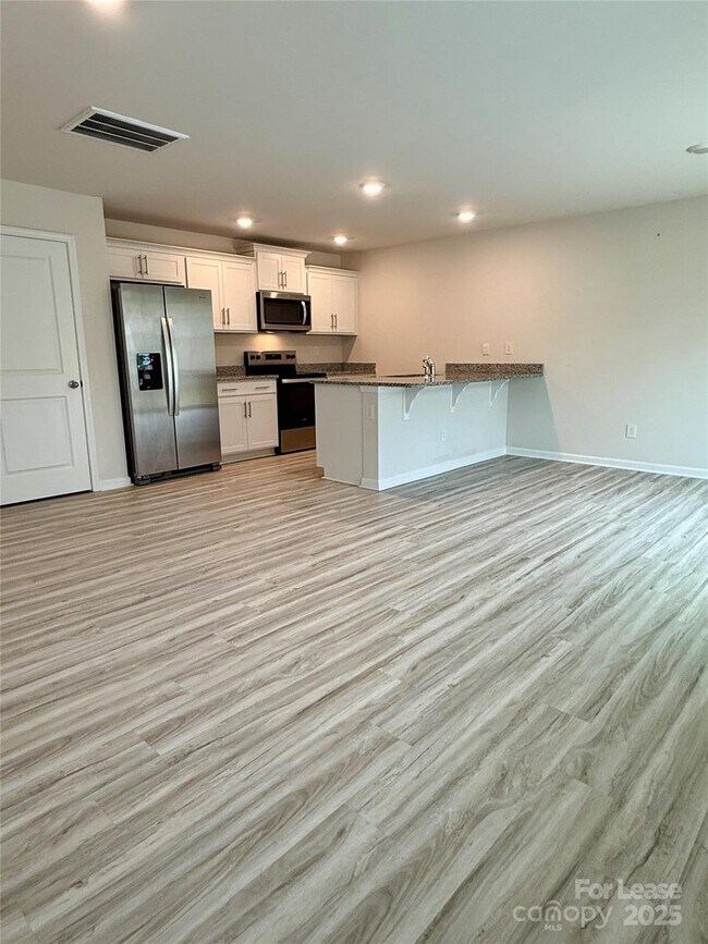 Building Photo - 5141 Hyrule Dr