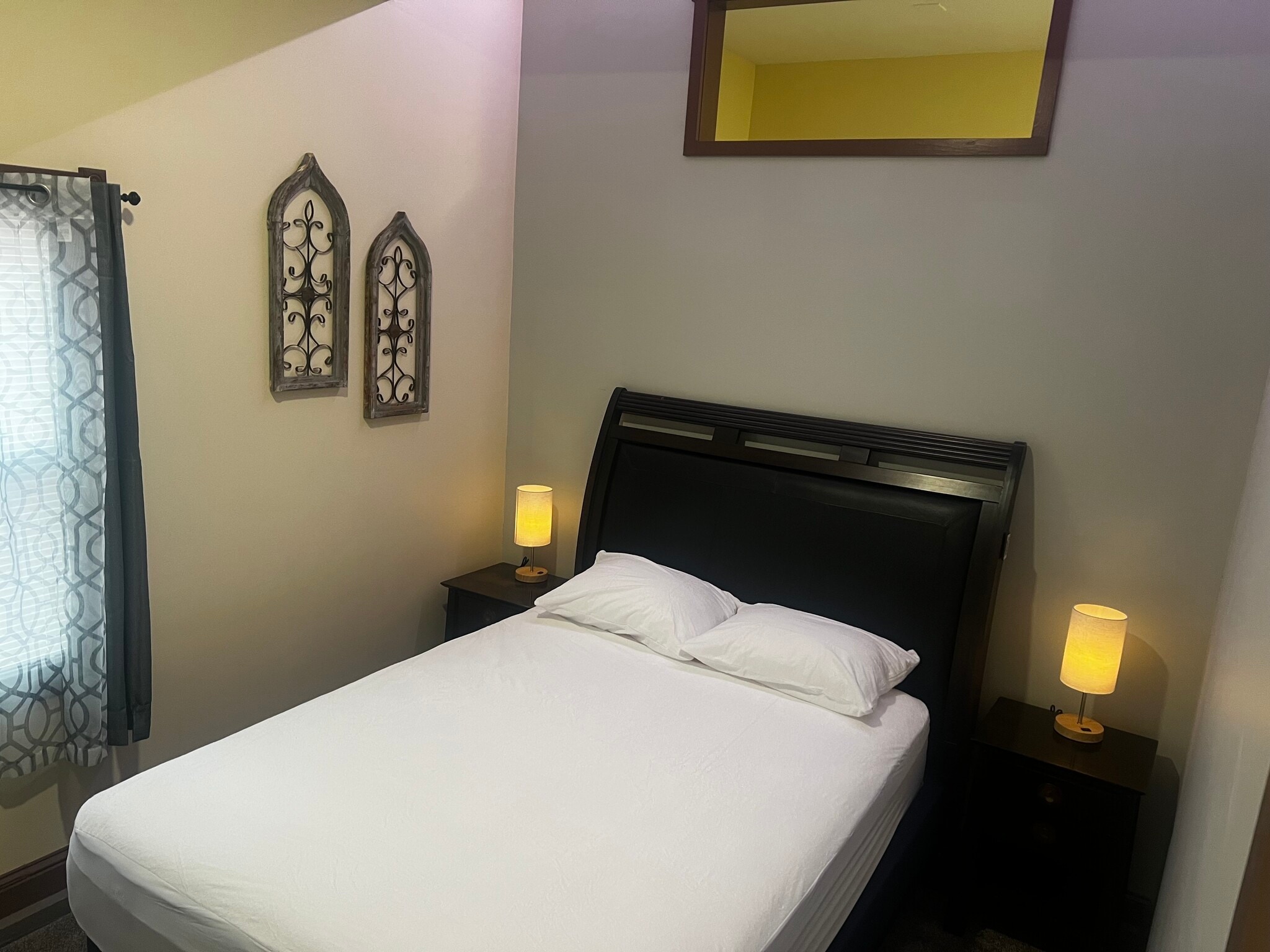 Building Photo - 18 Harmony School Rd