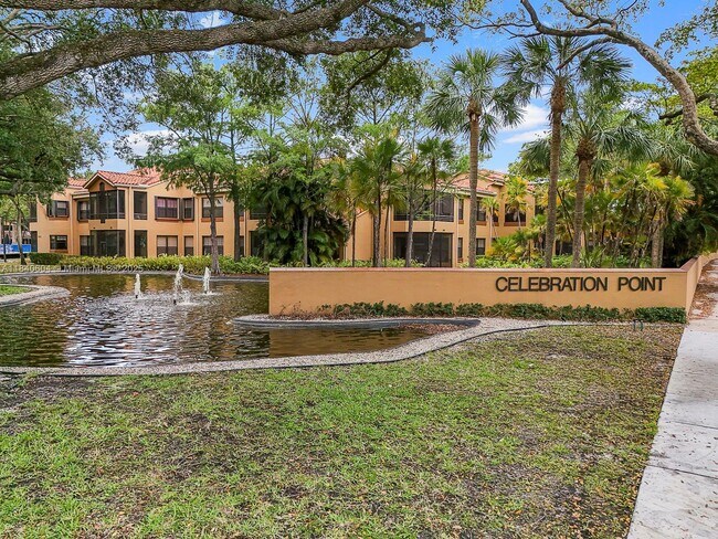 Building Photo - 15533 N Miami Lakeway