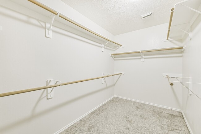 Building Photo - 15023 Roche Rock Dr