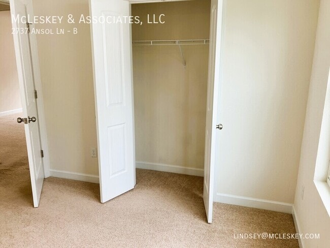 Building Photo - 2737 Ansol Ln