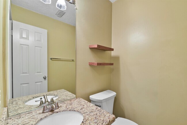 Building Photo - 9811 Arrowgrass Dr
