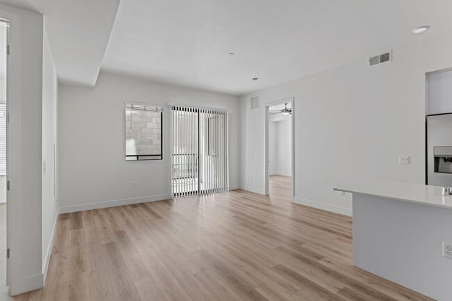 Building Photo - 7300 E Earll Dr