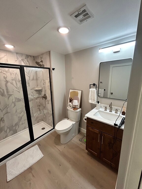 Building Photo - 400 W Broadway