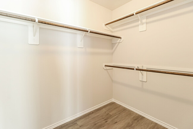 Building Photo - 3404 Cannon Dr