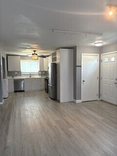 Building Photo - 612 Rosner Dr
