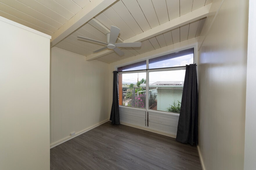 Building Photo - 723 Hoomalimali St